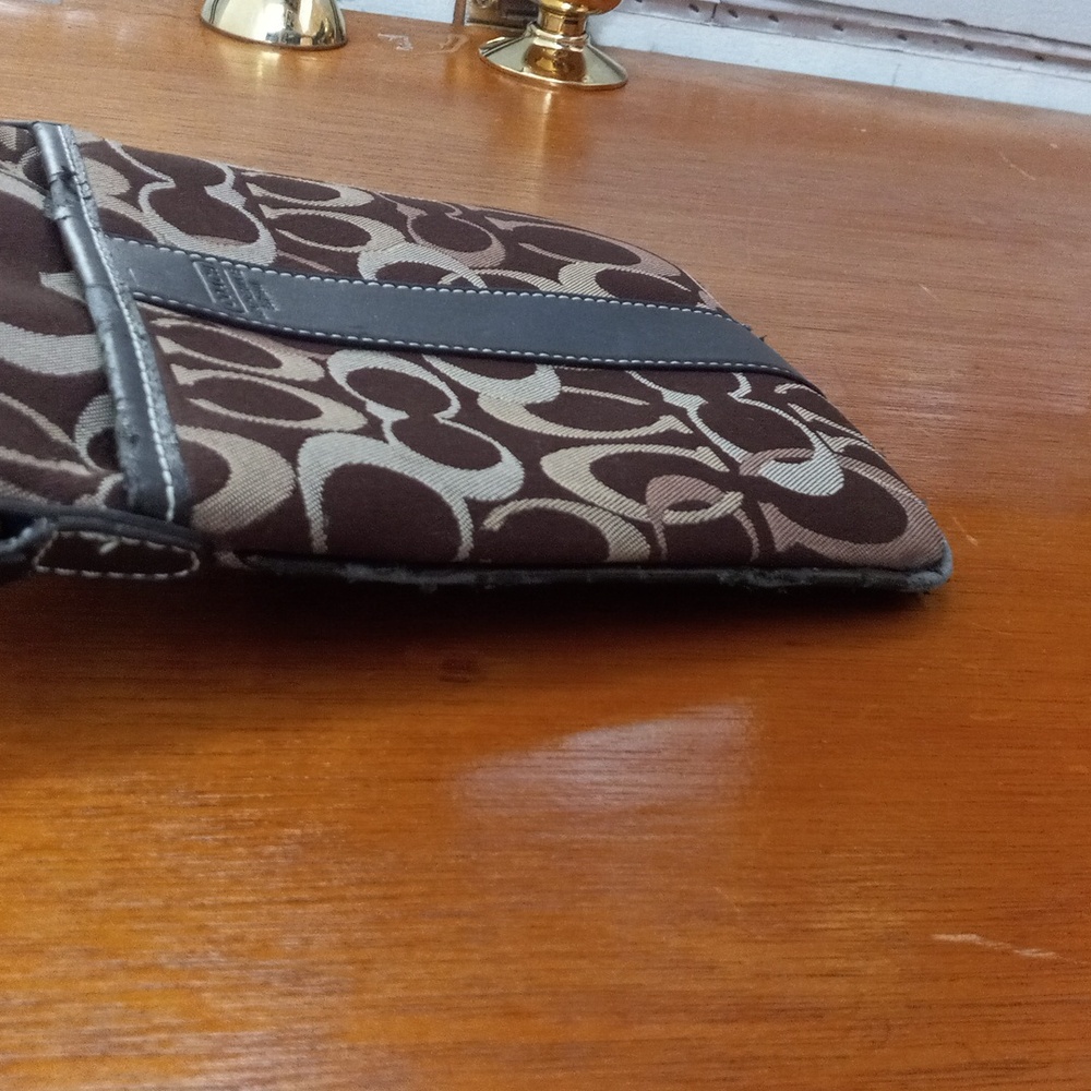 Coach Brown Crossbody Bag - Picture 6 of 15
